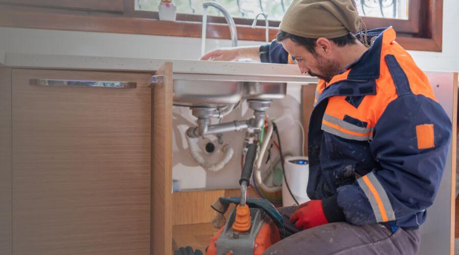 Professional septic pumping service in Walnut Hill, IL